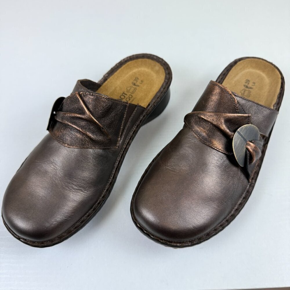 Like New NAOT Clogs